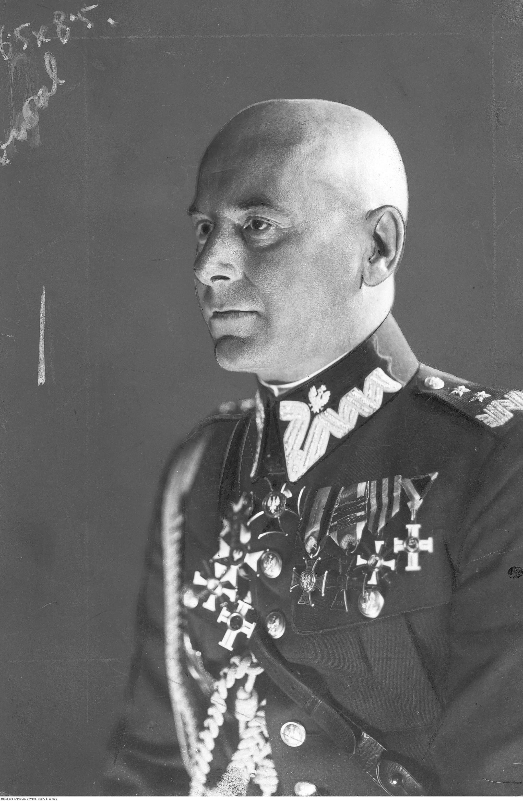 Przed: Renowacja portretu Edwarda Rydza-Śmigłego