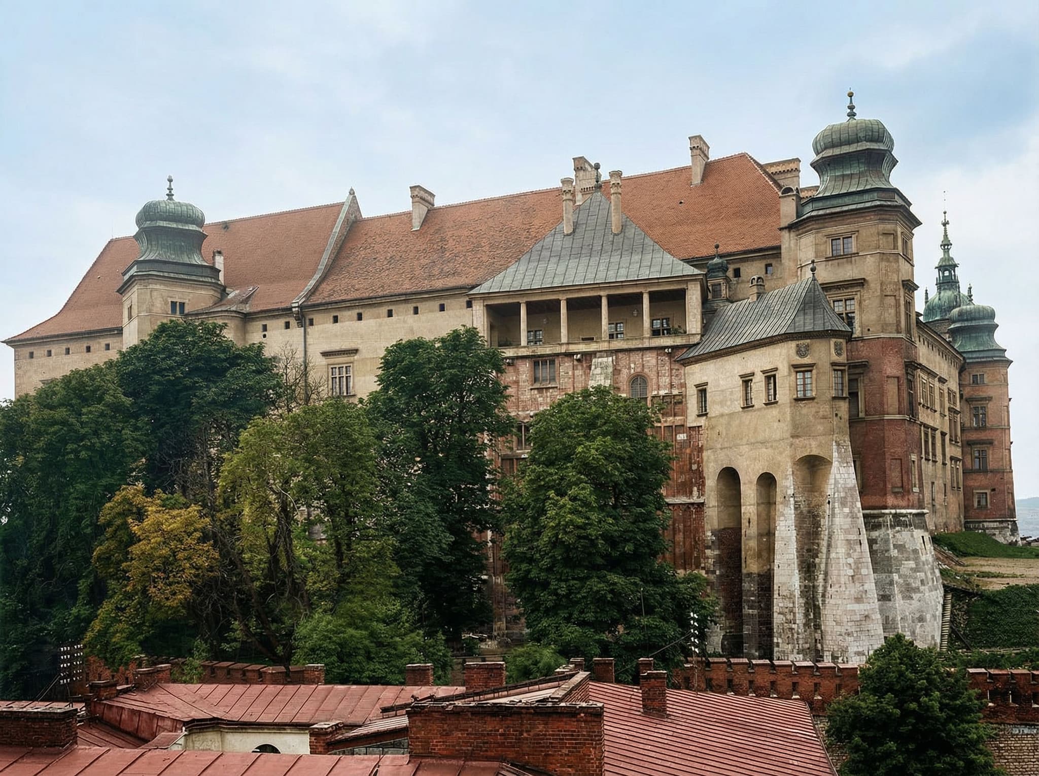 Po: Renowacja zdjęcia Wawelu w Krakowie